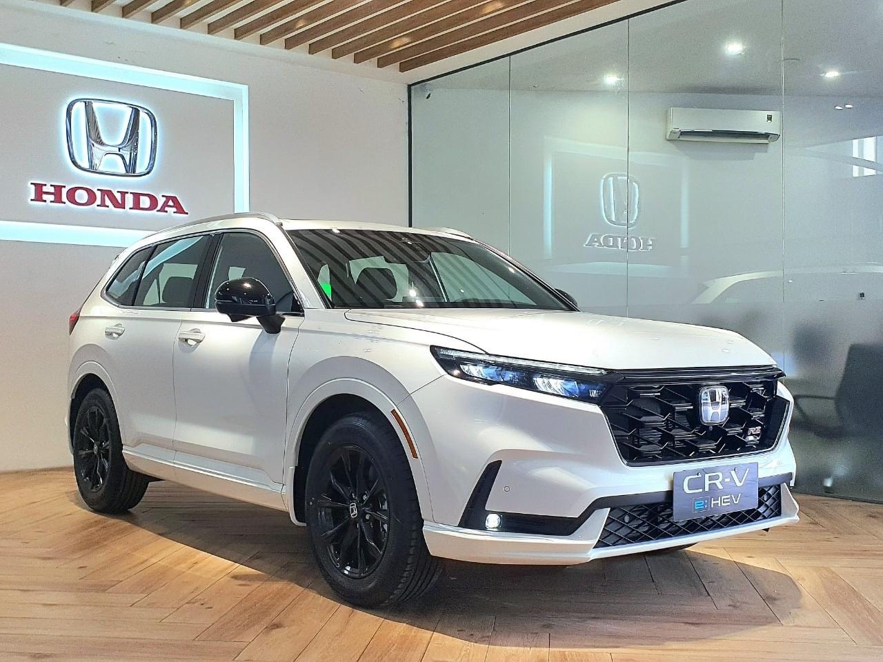 Các mẫu xe Honda e:HEV RS (Hybrid) đang bán tại thị trường Việt Nam